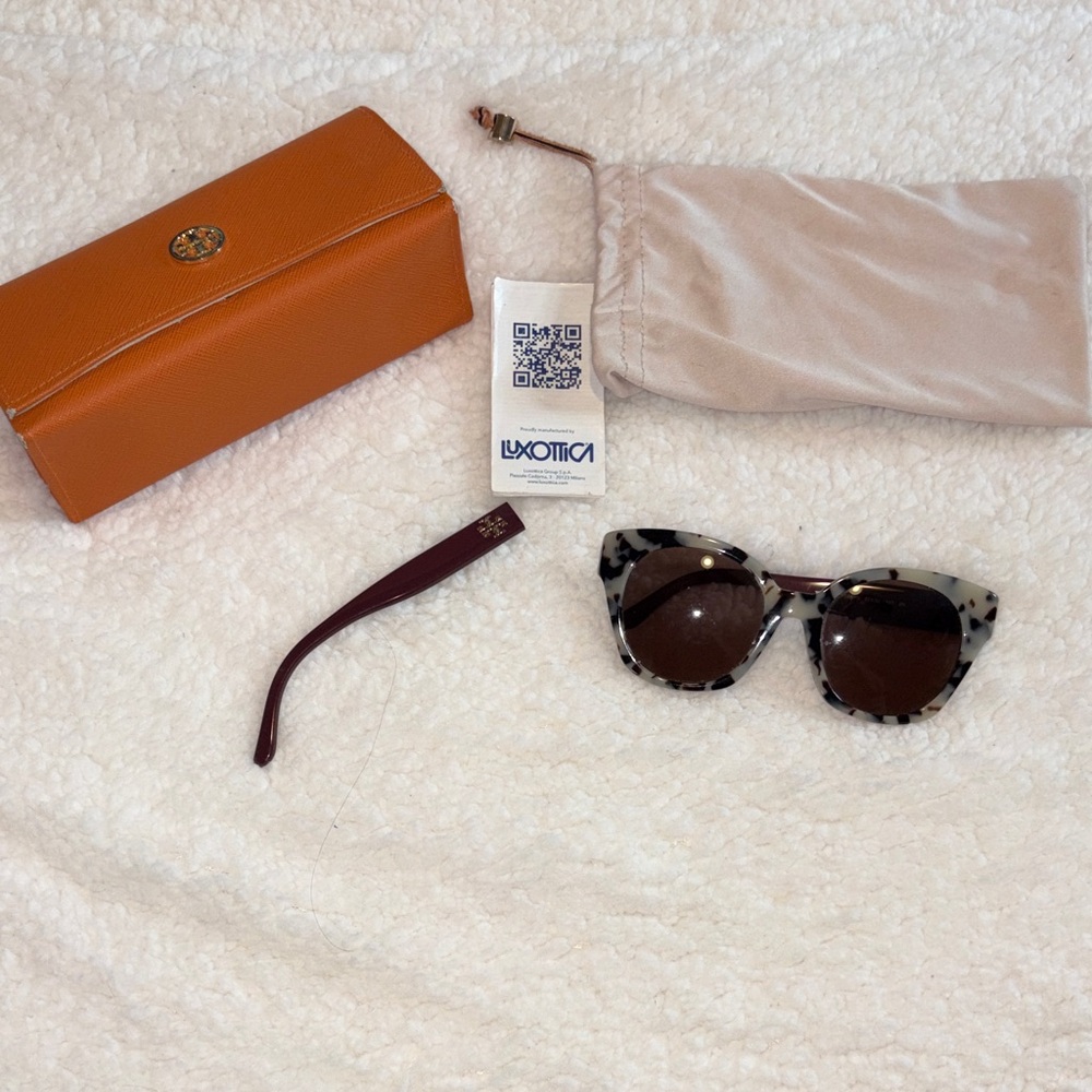 Tory Burch Black and Cream Patterned Sunglasses